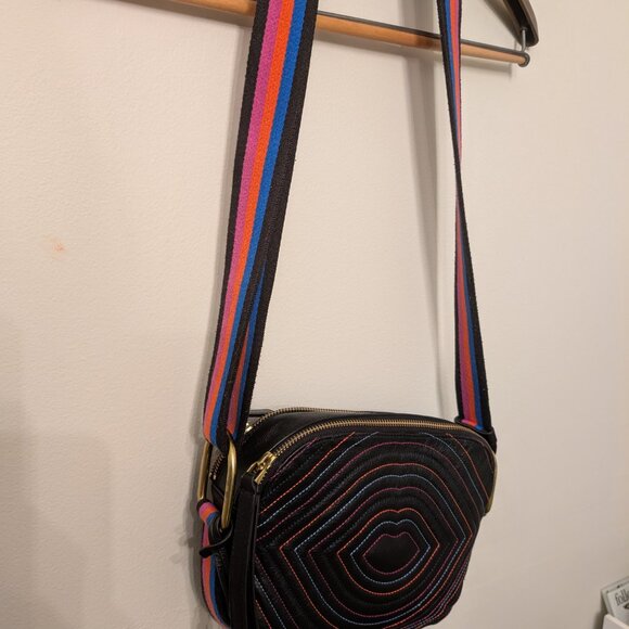 Fossil Elle Quilted Black blue pink Lips Leather Crossbody - Picture 4 of 12